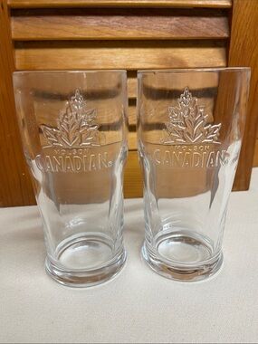 Vintage Molson Canadian Bar Glasses  Pint Glasses 8 ounces - Set of 2